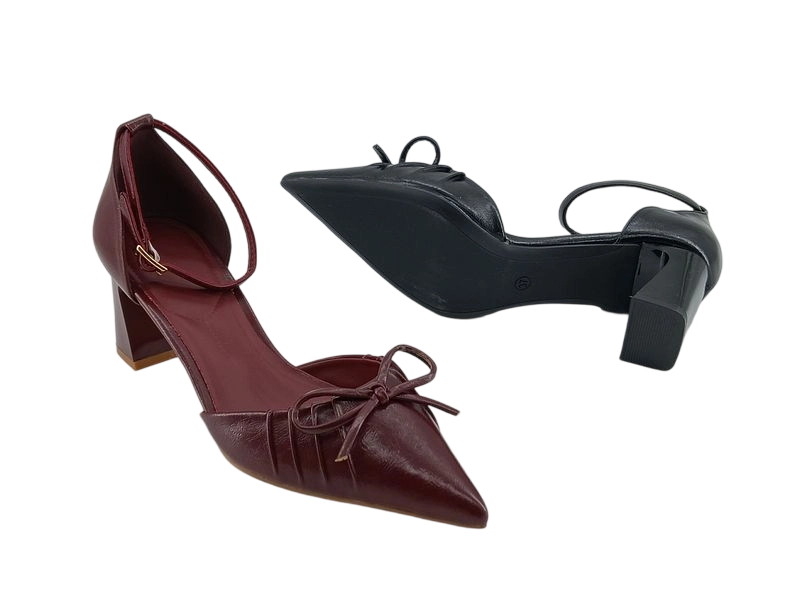 Pointed Toe Patent Heel
